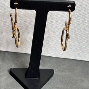 Elegant Gold Spiral Earrings